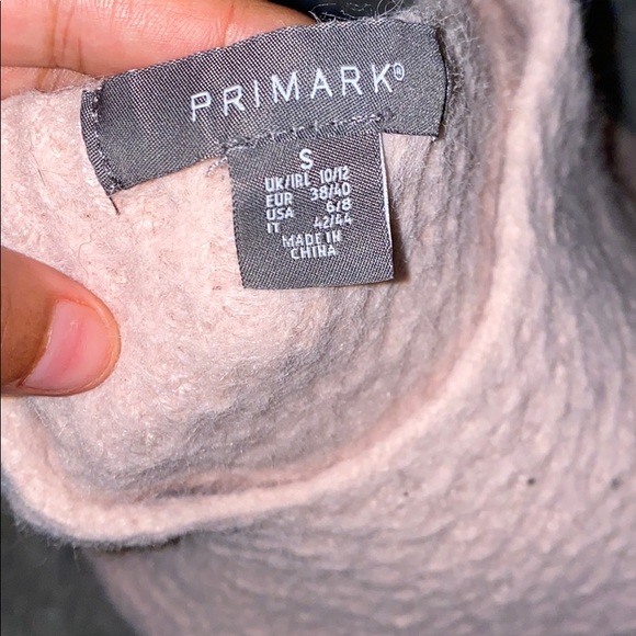 Pink sweater - Picture 3 of 3